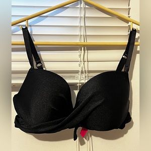 La Senza Bra Criss-Cross/Wraparound strap!